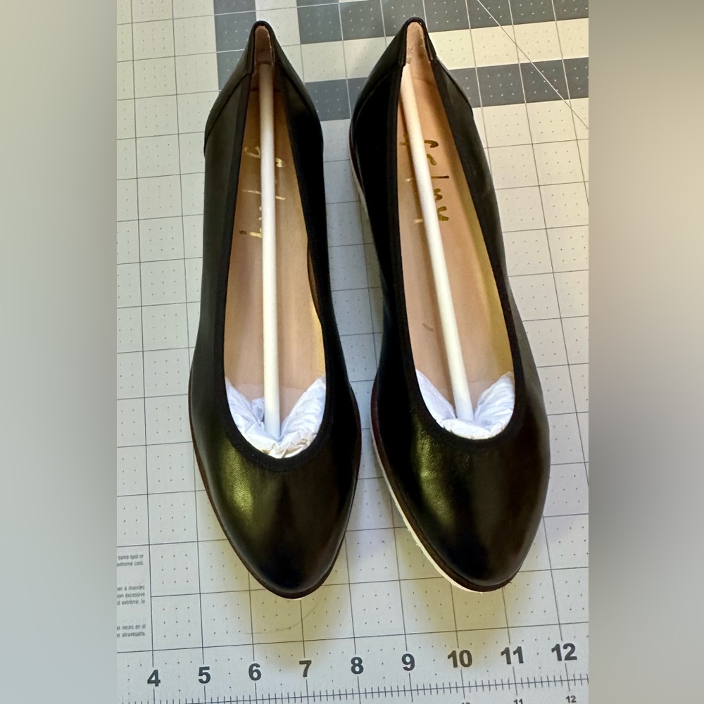 French Sole NY Black Ballet Flats w Sporty Sole